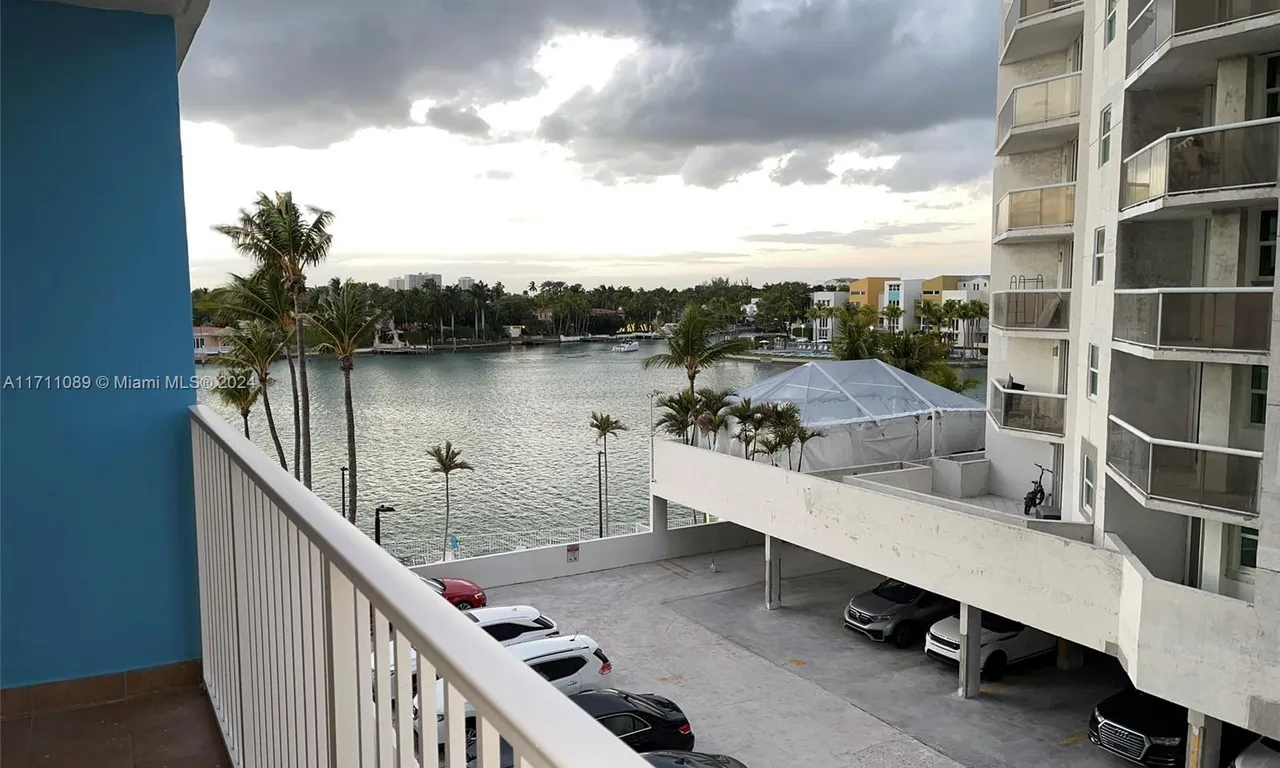 5838 Collins Ave # 3D, Miami Beach FL 33140