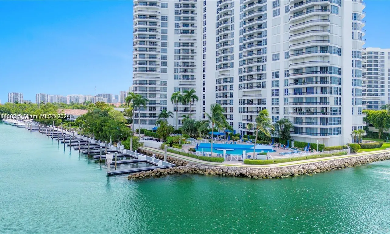 3530 Mystic Pointe Dr # 2904, Aventura FL 33180