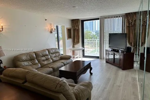 210 174th St # 502, Sunny Isles Beach FL 33160