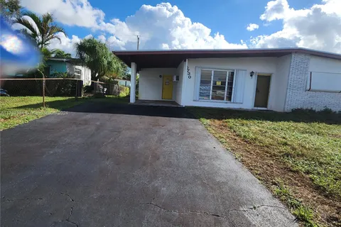 5730 SW 54th Ter, Davie FL 33314