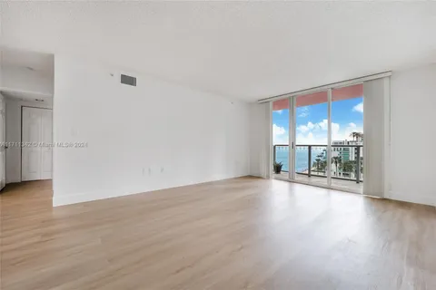 1155 Brickell Bay Dr # 609, Miami FL 33131