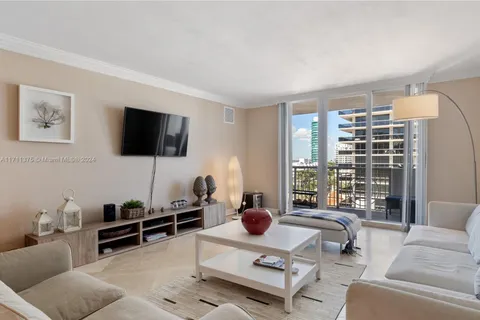 5825 Collins Ave # 9C, Miami Beach FL 33140