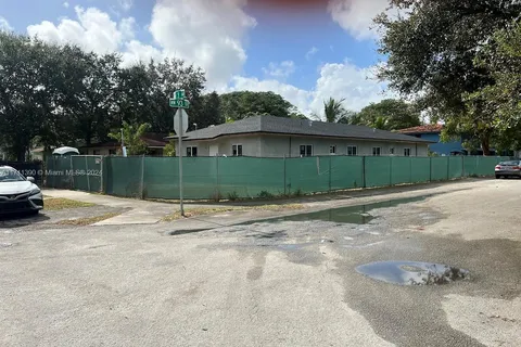 9254 NW 3rd Ave, Miami FL 33150