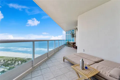 5025 Collins Ave # 1907, Miami Beach FL 33140