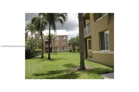 711 SW 111th Way # 108, Pembroke Pines FL 33025