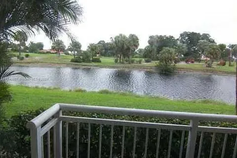 405 S Pine Island Rd # 105D, Plantation FL 33324