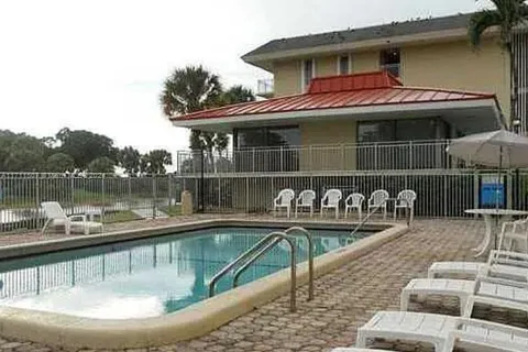 405 S Pine Island Rd # 105D, Plantation FL 33324