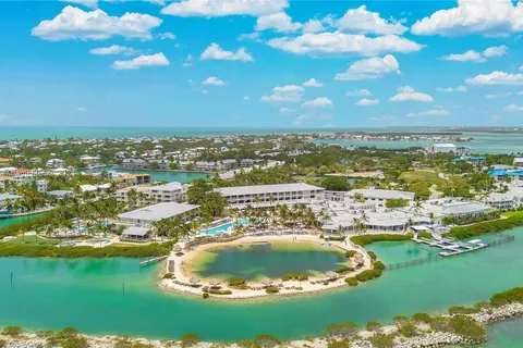 5039 Sunset Village Dr, Duck FL 33050