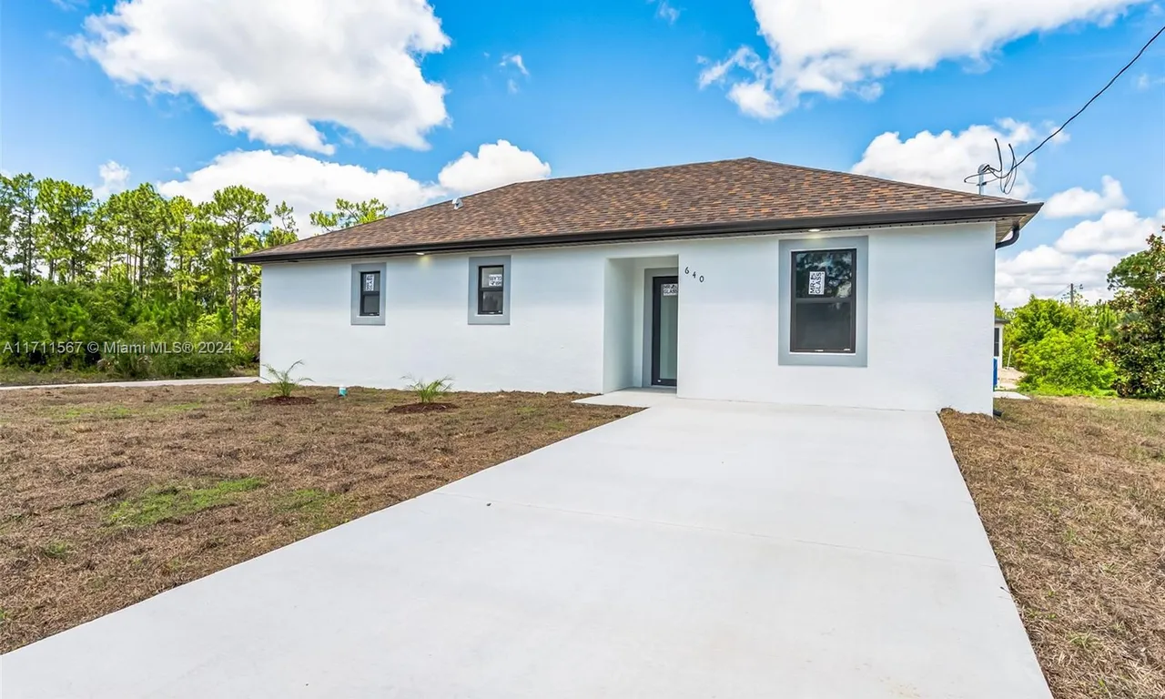 625 Flamingo, Lehigh Acres FL 33974