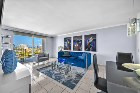 6900 Bay Dr # 11I, Miami Beach FL 33141