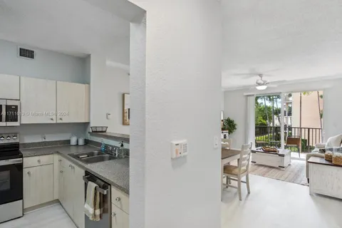 1803 N Flagler Dr # 213, West Palm Beach FL 33407