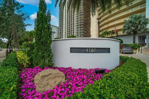 4100 Galt Ocean Dr # 404, Fort Lauderdale FL 33308