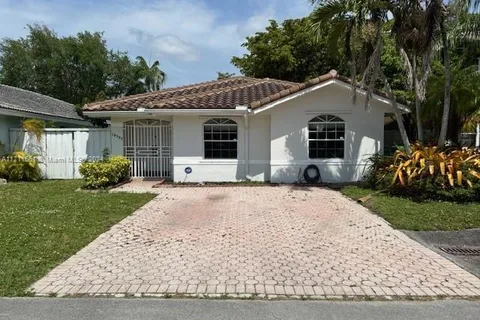 10351 SW 20th Ter, Miami FL 33165