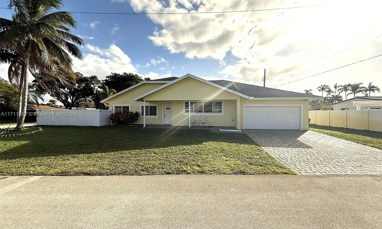 4361 NE 13th Ter, Oakland Park FL 33334