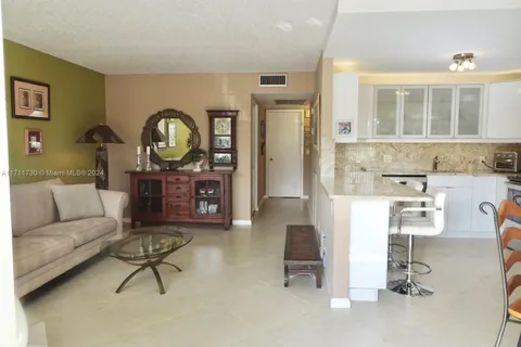 1016 Newcastle A # 1016, Boca Raton FL 33434