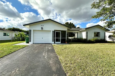 8115 NW 100th Ter, Tamarac FL 33321