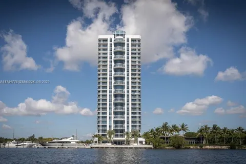 17301 Biscayne Blvd # 305, North Miami Beach FL 33160