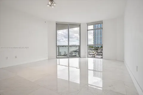 17301 Biscayne Blvd # 305, North Miami Beach FL 33160