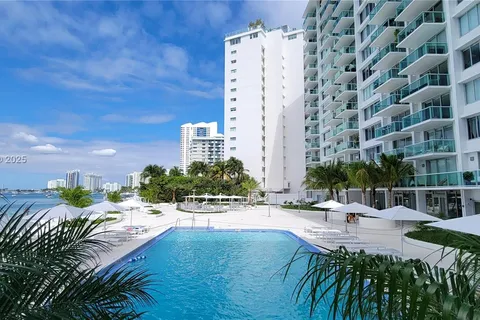 1000 West Ave # 204, Miami Beach FL 33139