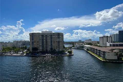 1833 S Ocean Dr # 812, Hallandale Beach FL 33009