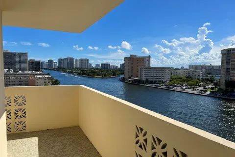 1833 S Ocean Dr # 812, Hallandale Beach FL 33009