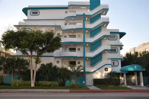 9156 Collins Ave # 404, Surfside FL 33154