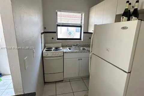 110 W 26th St # 6, Hialeah FL 33010