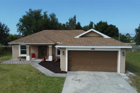 2545 Sunniland Blvd, Lehigh Acres FL 33971