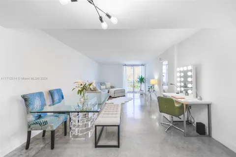 1020 Meridian Ave # 816, Miami Beach FL 33139