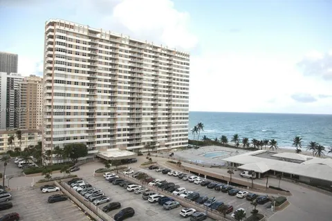 1980 S OCEAN DR # 9M, Hallandale Beach FL 33009