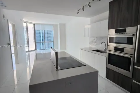 851 NE 1st Ave # 2805, Miami FL 33132