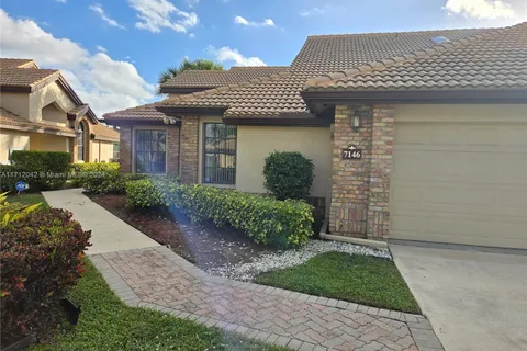 7146 Le Chalet Blvd, Boynton Beach FL 33472