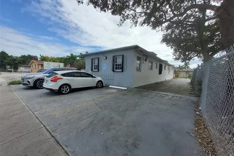 3080 W Flagler St, Miami FL 33135