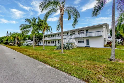 155 Canterbury G # 155, West Palm Beach FL 33417