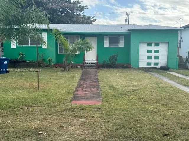 1450 NE 118th St, Miami FL 33161