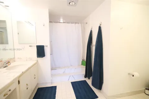 155 Ocean Lane Dr # 1006, Key Biscayne FL 33149