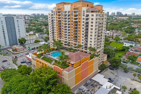 3232 SW Coral Way # 203, Miami FL 33145