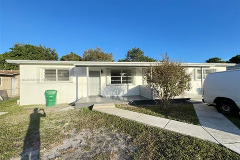 15741 NW 38th Pl, Miami Gardens FL 33054