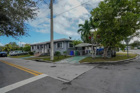 3140-42 SW 27th Ter, Miami FL 33133