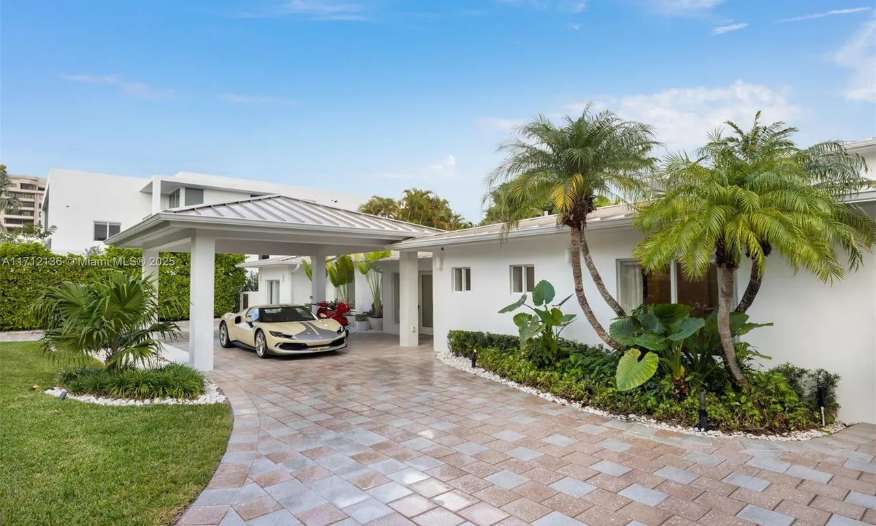 345 Gulf Road, Key Biscayne FL 33149