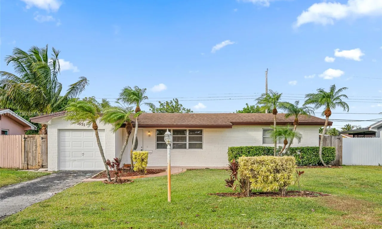 7651 NW 15th St # 0, Pembroke Pines FL 33024