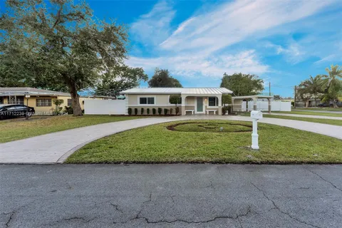 1940 NW 129th Ter, Miami FL 33167