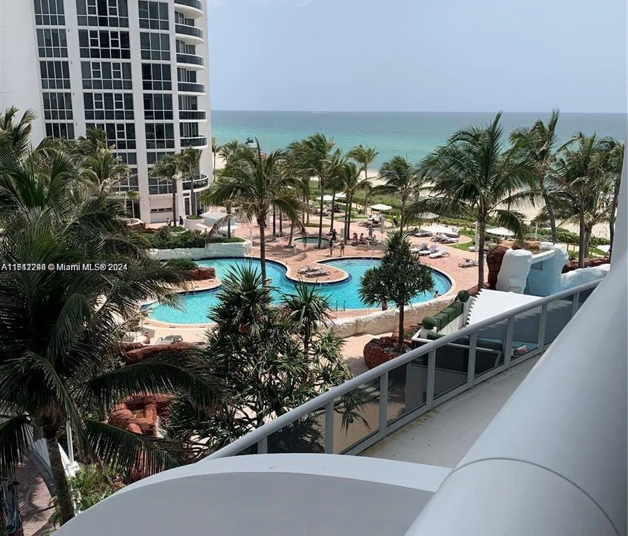 18101 Collins Ave # 606, Sunny Isles Beach FL 33160