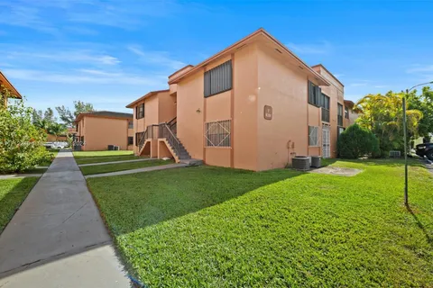 6395 W 27th Ct # 104, Hialeah FL 33016