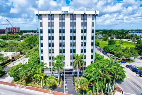 12550 Biscayne Blvd # 207, North Miami FL 33181