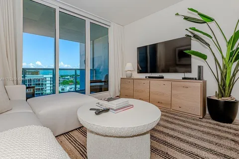 2301 Collins Ave # 826, Miami Beach FL 33139