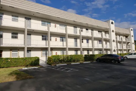 8350 Sunrise Lakes Blvd # 202, Sunrise FL 33322