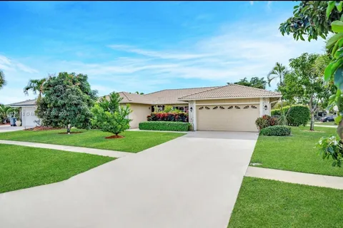 10126 Crosswind Rd, Boca Raton FL 33498