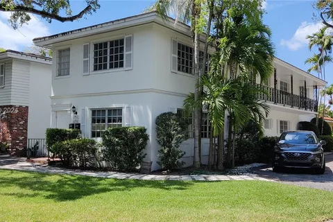 2708 Segovia St, Coral Gables FL 33134