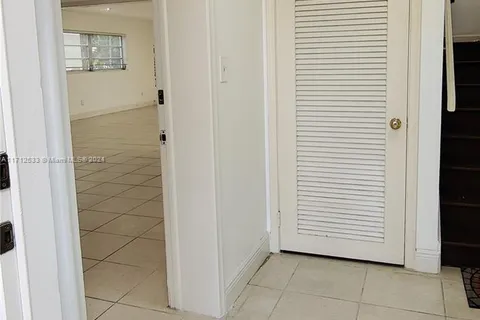 2708 Segovia St, Coral Gables FL 33134